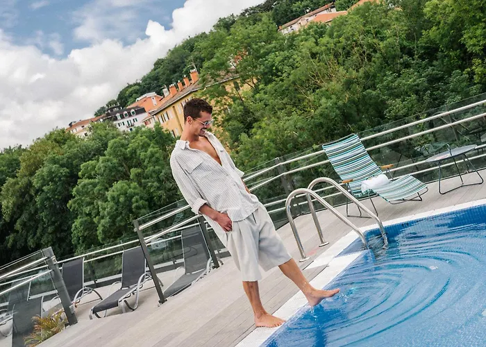  Axel San Sebastian - Adults Only