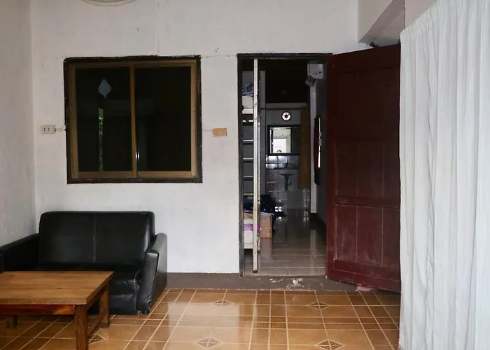Chian House