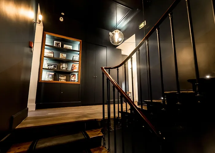 Hôtel romantique: 1Er Etage Sopi-Montmartre