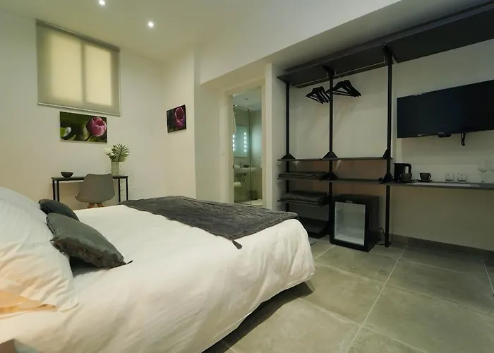 Guest House Capital Inn By Vallettastay