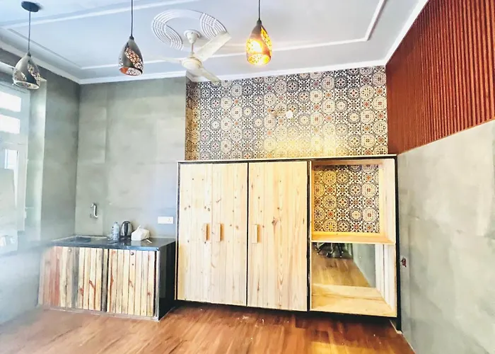 Bhoora House