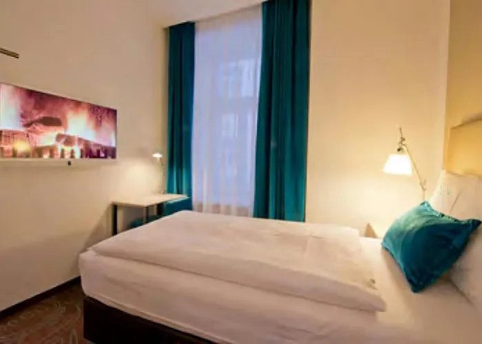 Hôtel de plage: Motel One Wien-Staatsoper