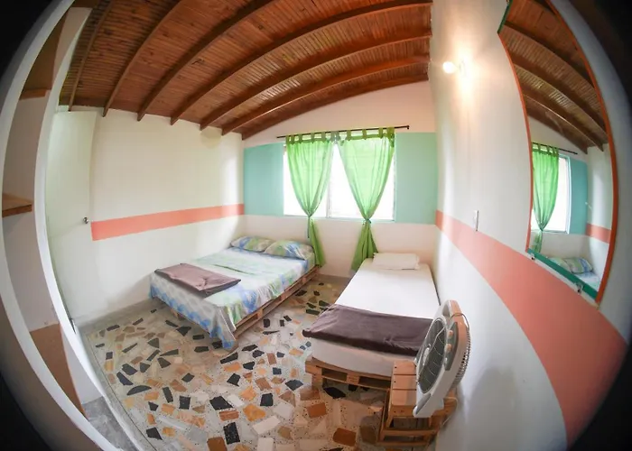 Hostal Paz Y Vida