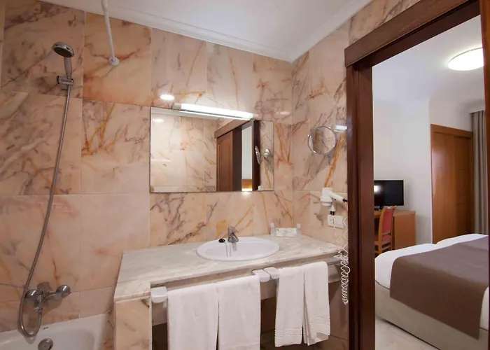 Hôtel de l'aéroport: Hotel Principe Paz