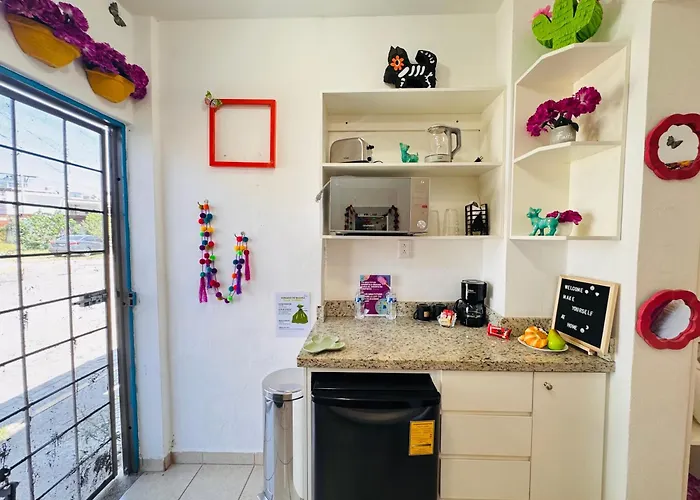 Polly's Home Boutique GuestHouse&Private Suites in Aralias