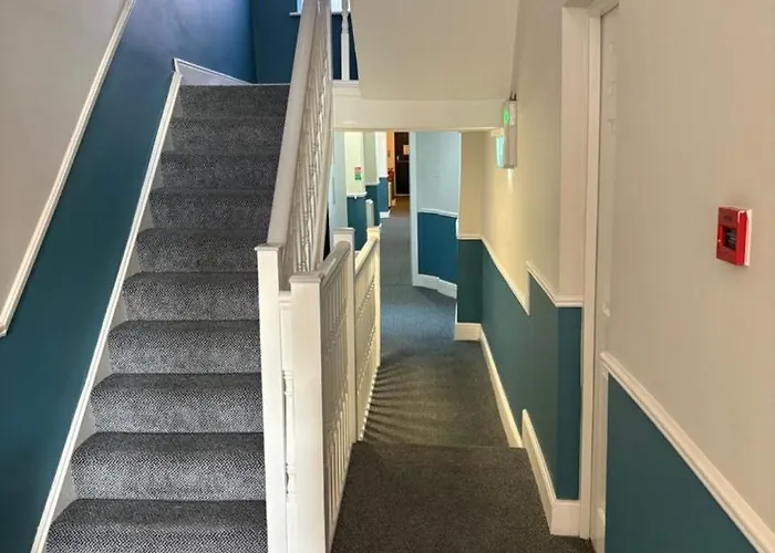 B&B: Abbott Lodge