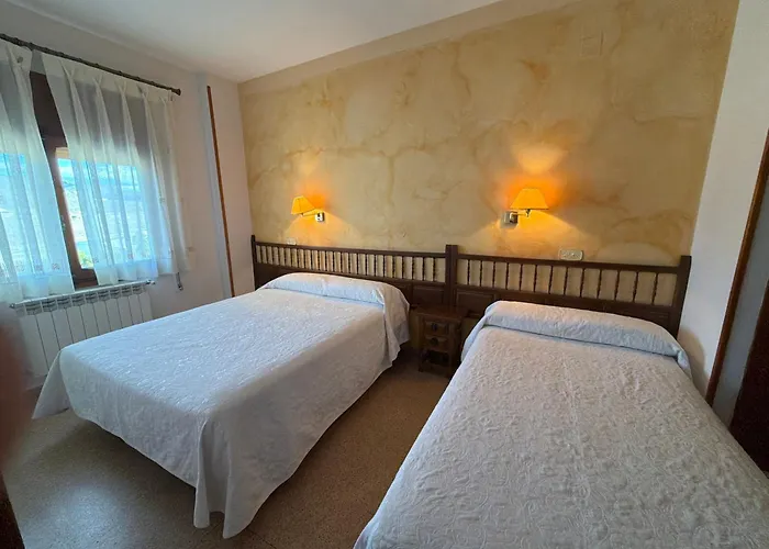 Hotel Pirineos Ainsa