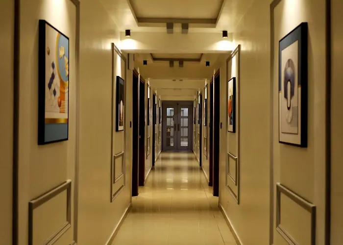 Hotel Gold Leaf