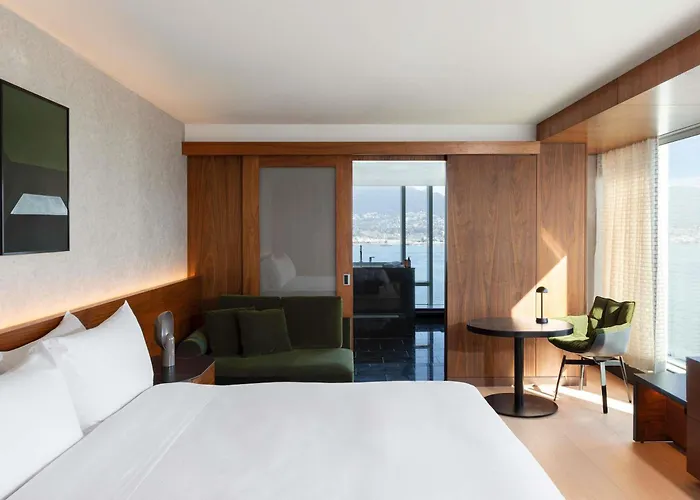 Fairmont Pacific Rim