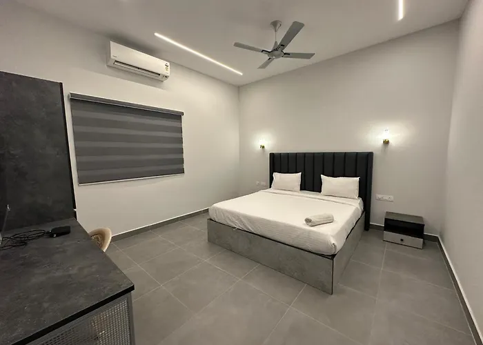 Hotel Siri Inn Hitech City