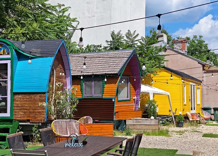 Pura Vida Downtown Tiny Houses Bucharest