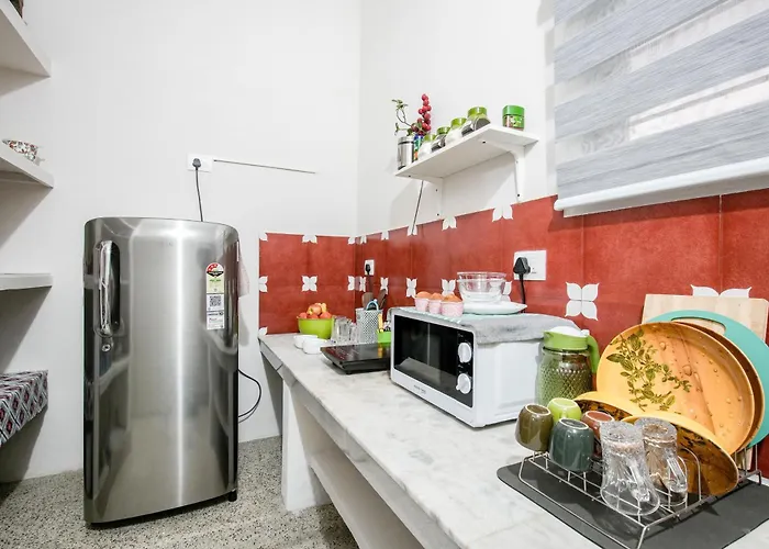 Cozy Studio - Panampilly Nagar