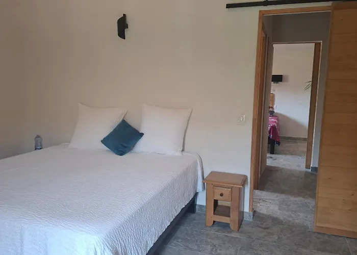 Domaine du PIAOU chambres&table d'hôte