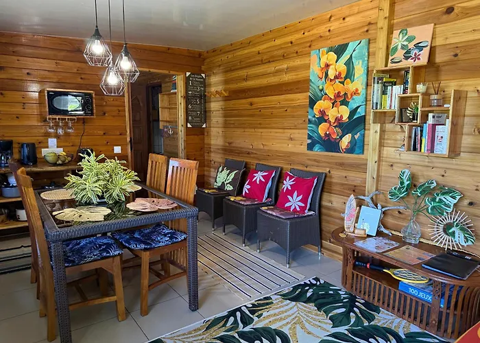 Maroe Bay Lodge