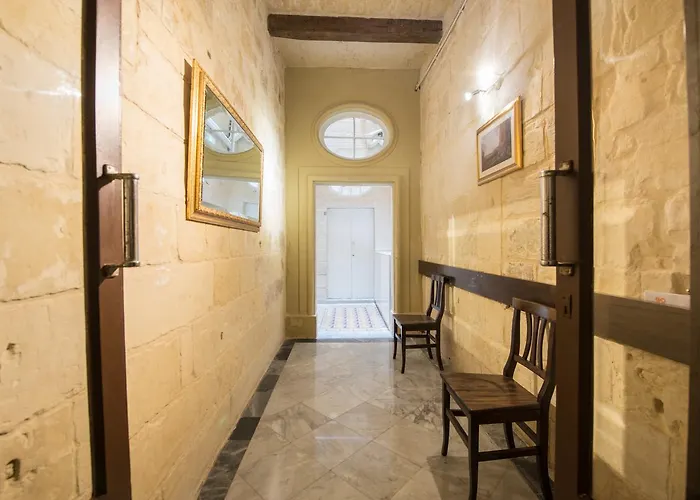 Casa Lapira