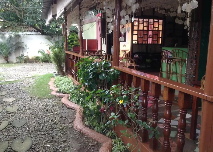 Tia Mers Guest House