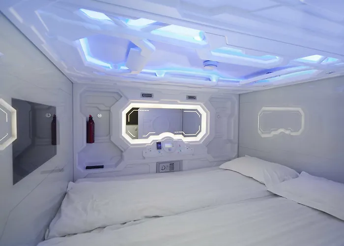 Auberge: Galaxy Pod Hostel