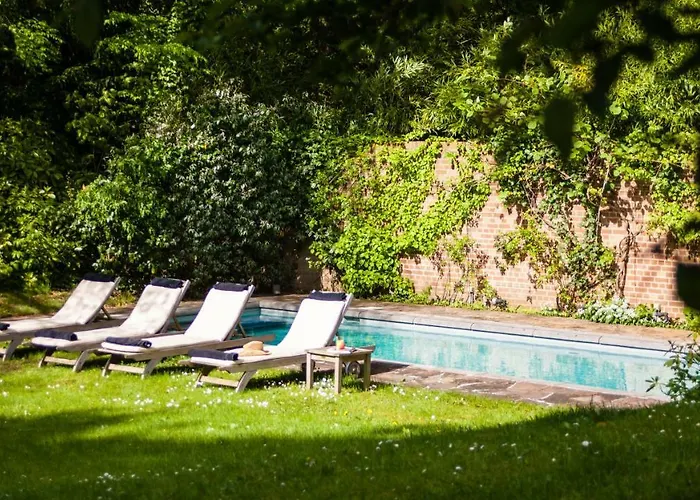 Guest house La Maison Chantecler